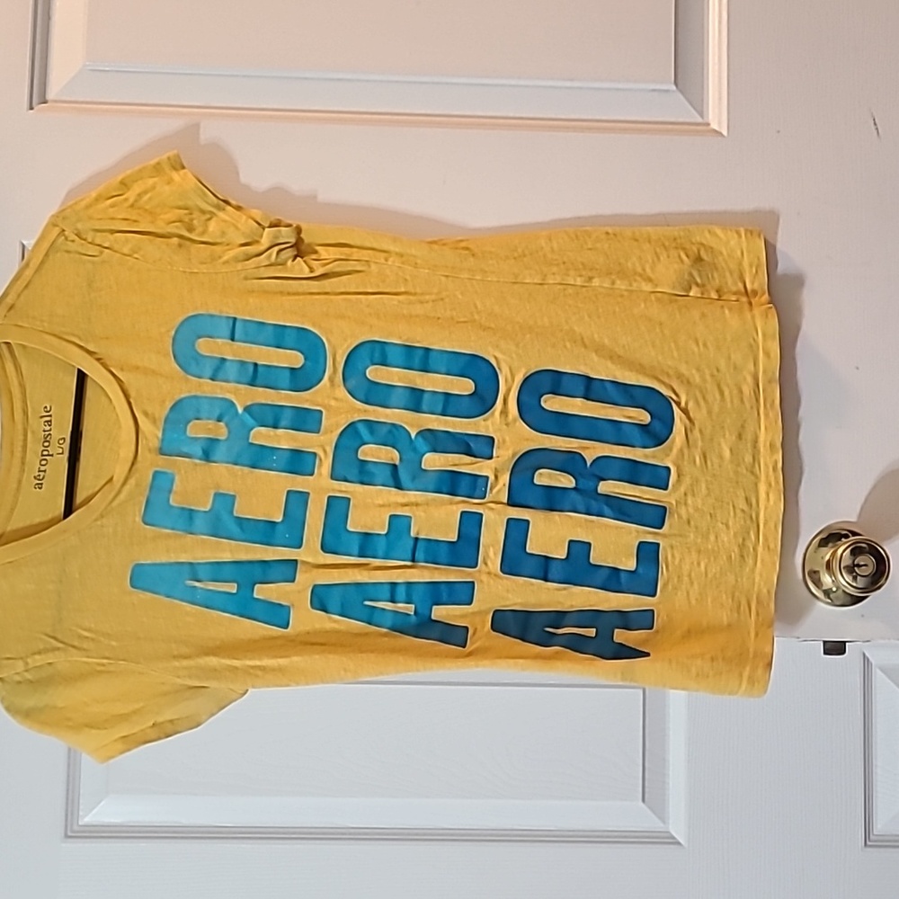 Aeropostale yellow shirt